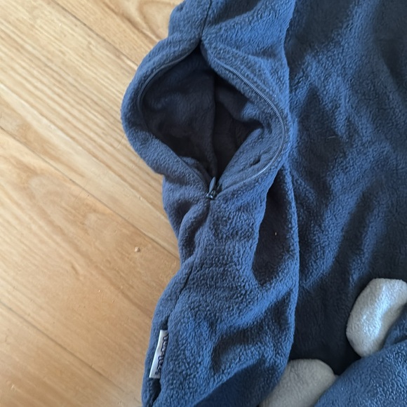 Adult Onesie Gray Triceratops Costume, Size Small - Picture 6 of 7